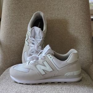 New Balance 574 NWOT